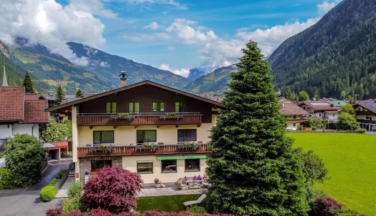 Gaestehaus Hornegger Hotel Mayrhofen Exterior photo