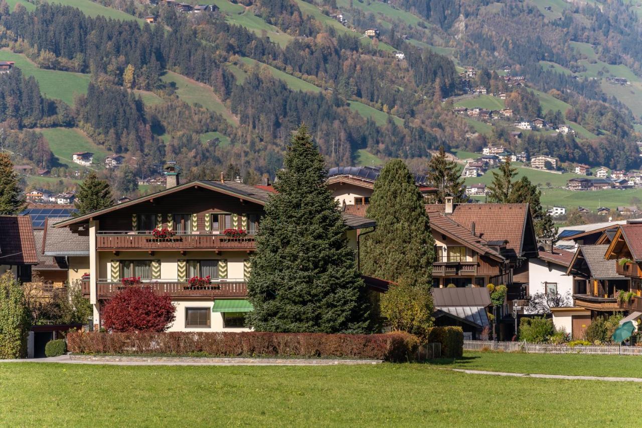 Gaestehaus Hornegger Hotel Mayrhofen Exterior photo