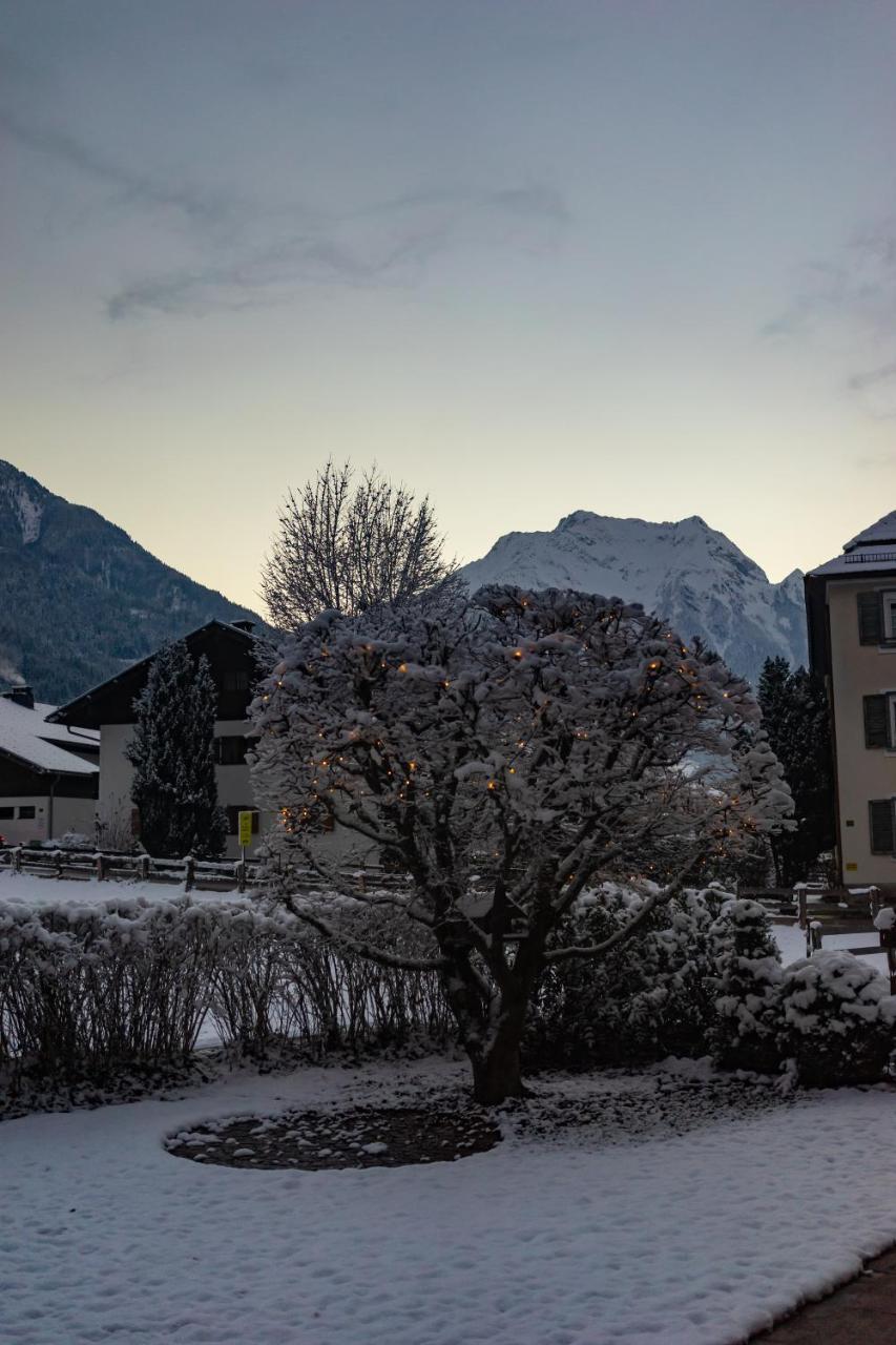 Gaestehaus Hornegger Hotel Mayrhofen Exterior photo