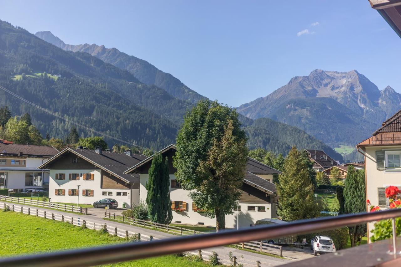 Gaestehaus Hornegger Hotel Mayrhofen Exterior photo